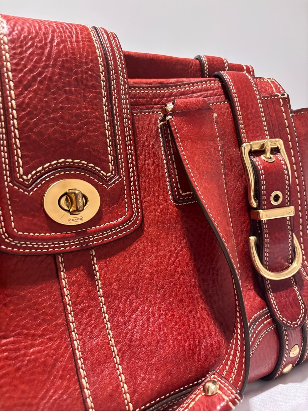 Coach Red Leather Shoulder Bag with Gold Hardware - Picture 3 of 8
